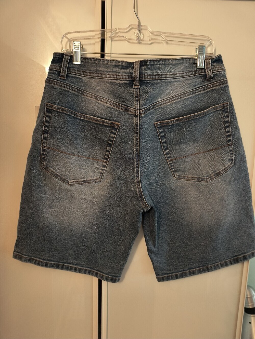 New IZOD Jeans Shorts Comfort Stretch Sz 34 No Size Tag SAMPLE - Picture 3 of 4